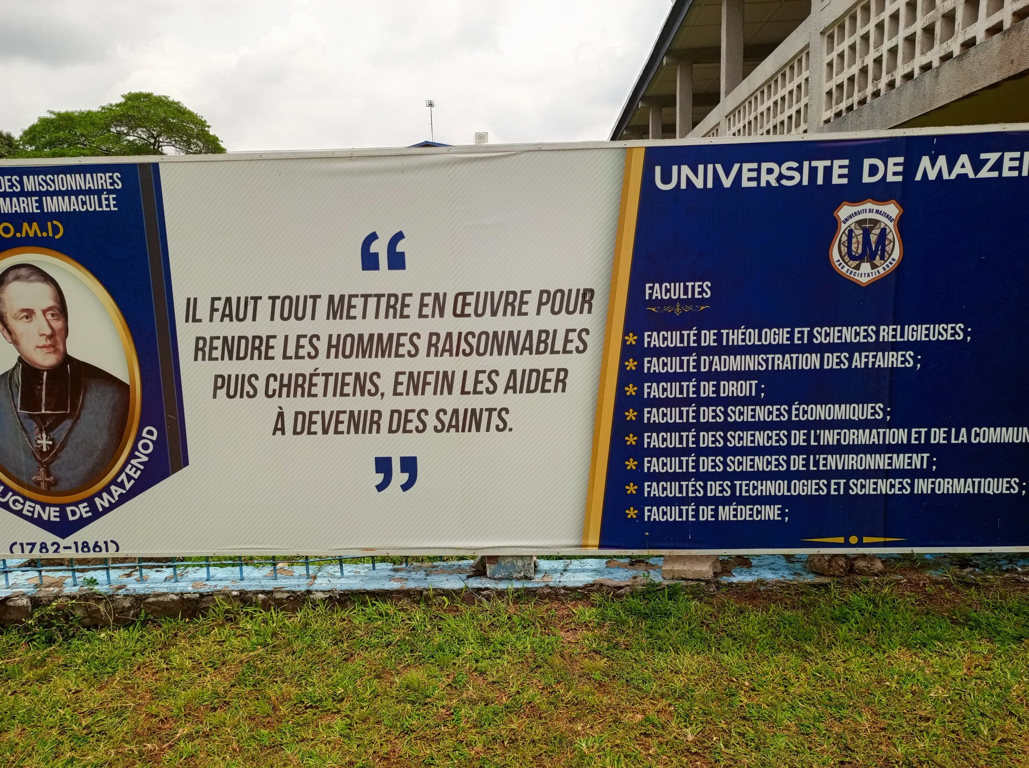 Bâche en savoir plus sur l'Université de Mazenod (Udmaz)