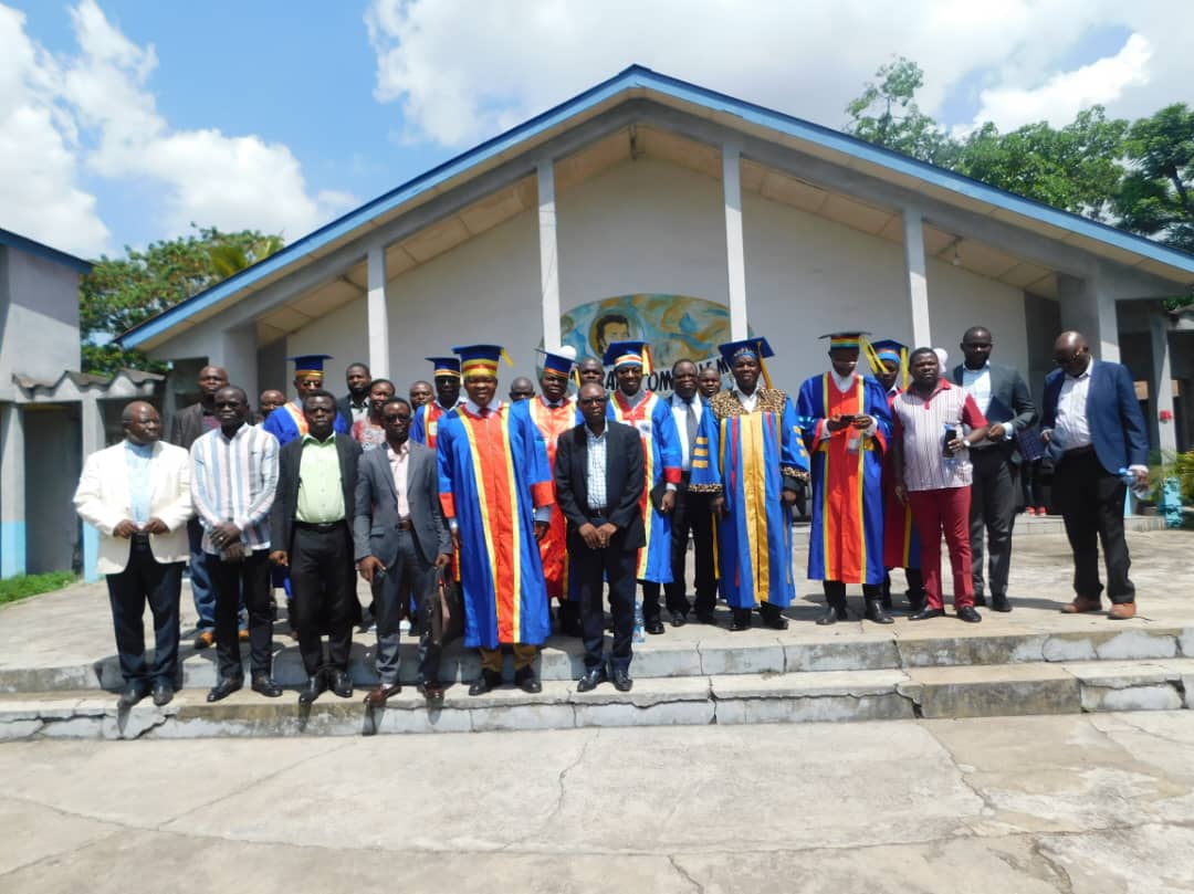 Faculté de Technologies et sciences informatiques - Université de Mazenod (udmaz)